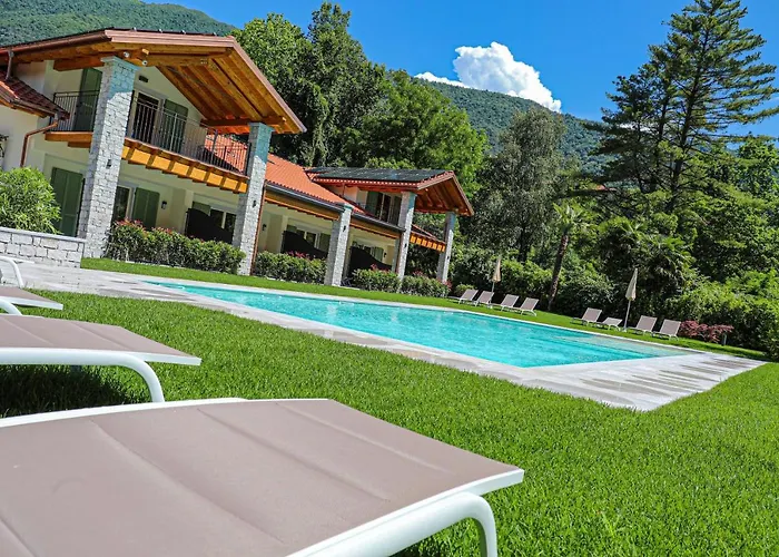 House & Pool