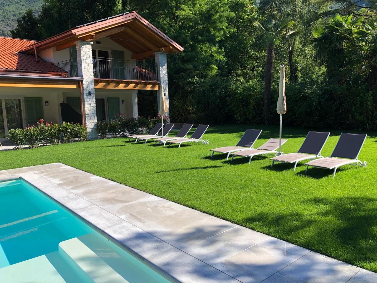 Apartment House & Pool