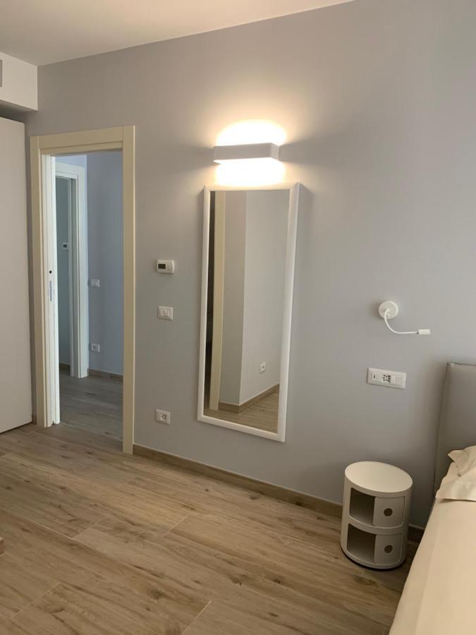 House & Pool Apartment *